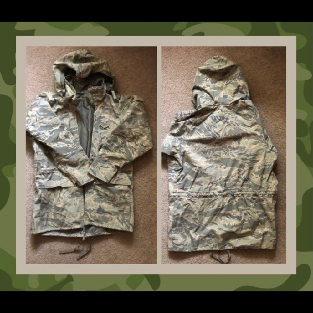 MILITARY ISSUE GORTEX RAIN PARKA
